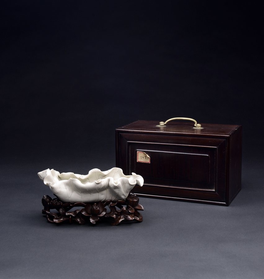 爽爽窝窝午夜精品一区二区