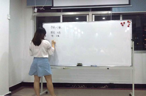 明安包装活动照.jpg 明安包装活动照.jpg