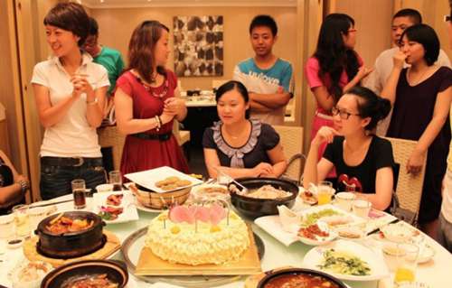 明安活动照1 明安活动照1